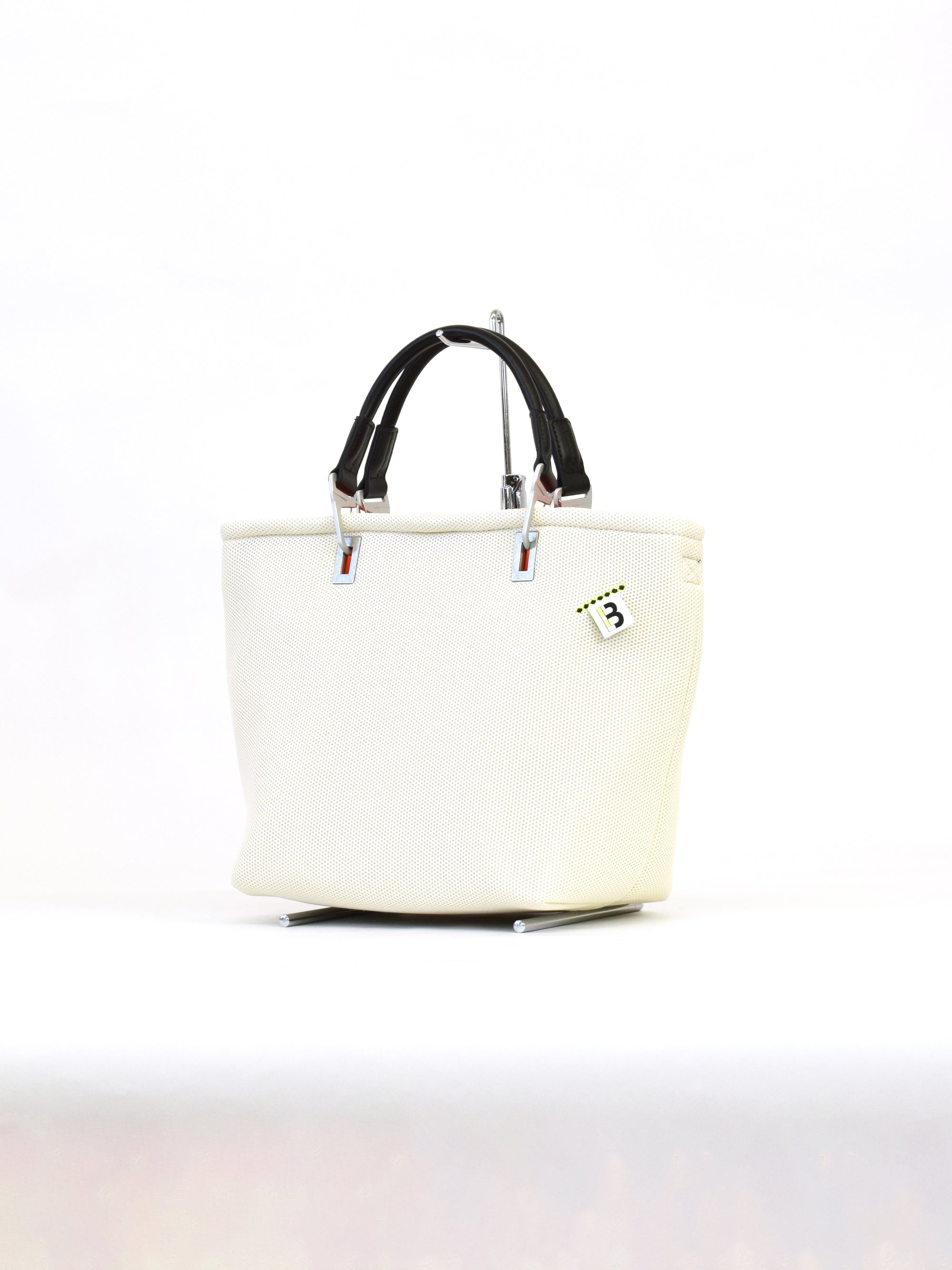 【play-b】Logo 3way ハンドバッグ M Off-White
